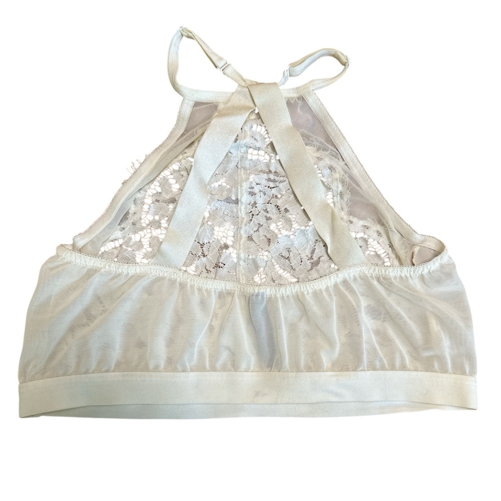 Torrid Ivory Eyelash Lace Halter Bralette Size 0 Large - Picture 4 of 7